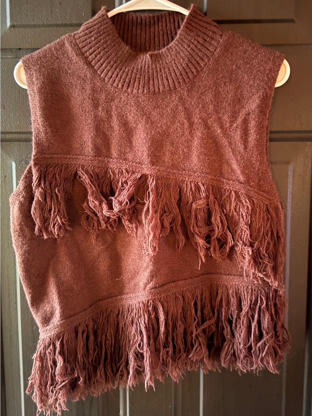Sleeveless Fringe Knit Turtleneck Vest - Rust